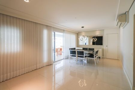 Sala de apartamento para alugar com 3 quartos, 135m² em Cerâmica, São Caetano do Sul