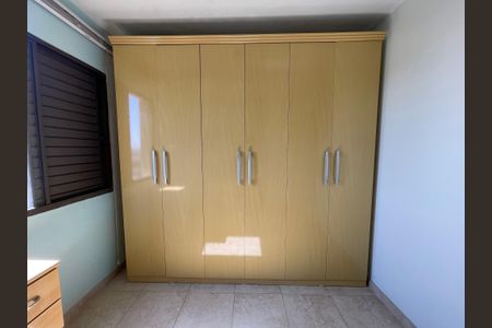 Apartamento à venda com 56m², 2 quartos e 1 vagaQuarto 2