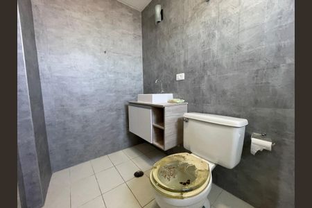 Apartamento à venda com 56m², 2 quartos e 1 vagaBanheiro Social