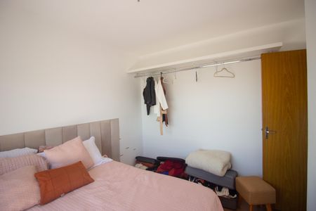 Quarto 1 de apartamento à venda com 2 quartos, 50m² em Chácaras Califórnia, Contagem
