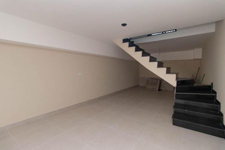 Casa para alugar com 360m², 3 quartos e 5 vagas Casa para alugar com 360m², 3 quartos e 5 vagasGaragem