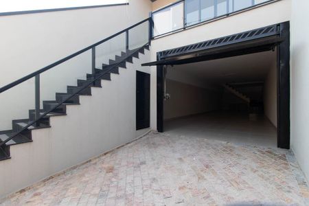 Casa para alugar com 360m², 3 quartos e 5 vagas Casa para alugar com 360m², 3 quartos e 5 vagasGaragem