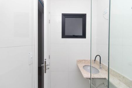 Casa para alugar com 360m², 3 quartos e 5 vagas Casa para alugar com 360m², 3 quartos e 5 vagasBanheiro da Suíte 1