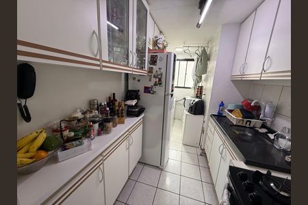 Cozinha de apartamento à venda com 2 quartos, 45m² em Santa Terezinha, São Bernardo do Campo