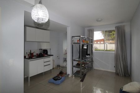 Sala de apartamento à venda com 2 quartos, 55m² em Sarandi, Porto Alegre