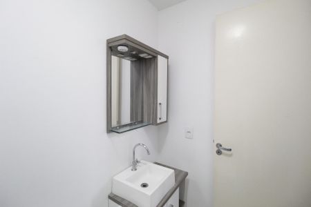 Apartamento à venda com 55m², 2 quartos e 1 vagaBanheiro Social