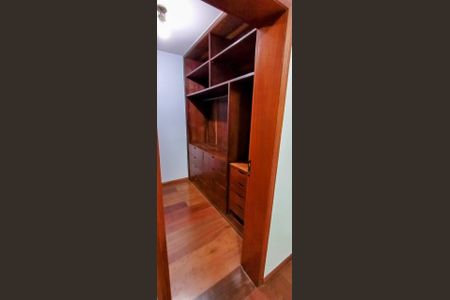 Apartamento para alugar com 308m², 3 quartos e 4 vagas