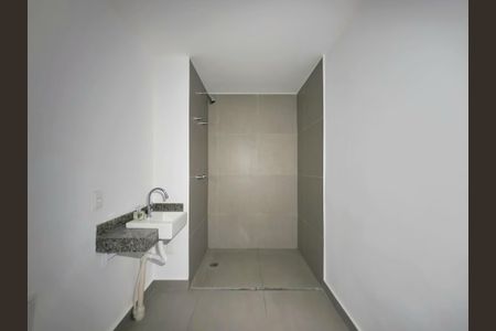 Banheiro de kitnet/studio para alugar com 1 quarto, 27m² em Vila Olímpia, São Paulo