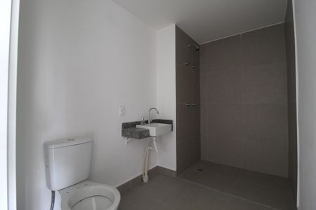 Banheiro de kitnet/studio à venda com 1 quarto, 27m² em Vila Olímpia, São Paulo