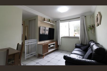 Sala de apartamento para alugar com 2 quartos, 56m² em Jardim Danfer, São Paulo