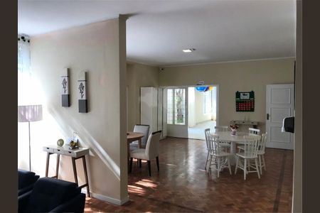 Casa à venda com 5 quartos, 490m² em Jardim America, São Paulo