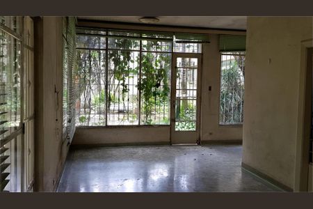 Casa à venda com 490m², 5 quartos e 5 vagas