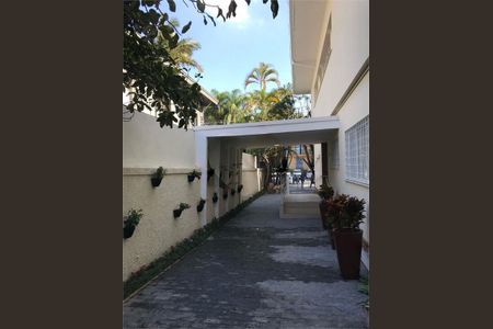 Casa à venda com 490m², 5 quartos e 5 vagas