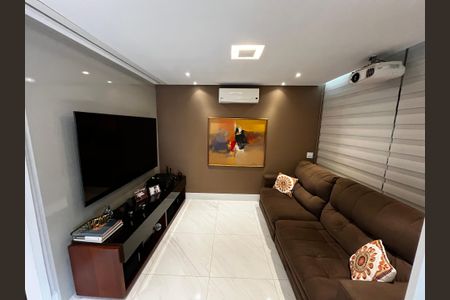 Sala de TV de apartamento para alugar com 2 quartos, 114m² em Jardim São Paulo, São Paulo