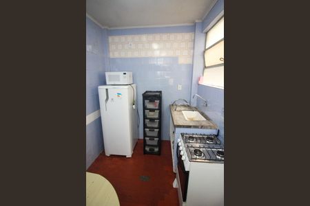 Cozinha de kitnet/studio para alugar com 1 quarto, 25m² em Centro Histórico, Porto Alegre