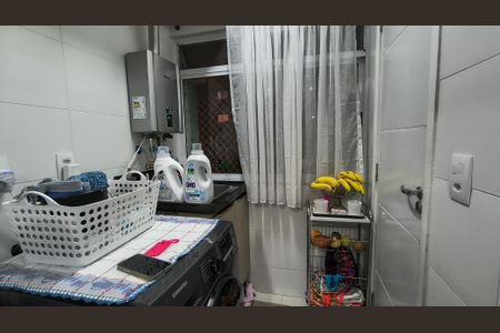 Apartamento à venda com 98m², 2 quartos e 1 vaga Apartamento à venda com 98m², 2 quartos e 1 vagaCozinha e Área de Serviço