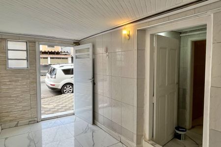 Sala de casa para alugar com 2 quartos, 181m² em Macuco, Santos