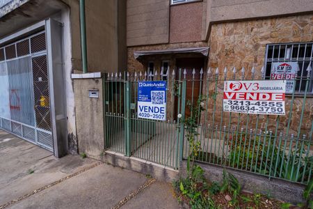 Casa à venda com 130m², 3 quartos e 1 vaga Casa à venda com 130m², 3 quartos e 1 vagaFachada