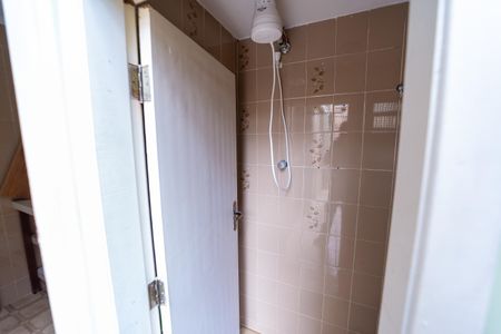 Casa à venda com 130m², 3 quartos e 1 vaga Casa à venda com 130m², 3 quartos e 1 vagaBanheiro de Serviço