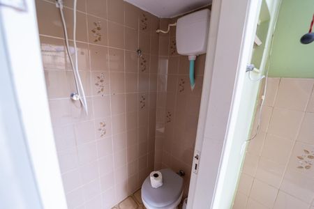 Casa à venda com 130m², 3 quartos e 1 vaga Casa à venda com 130m², 3 quartos e 1 vagaBanheiro de Serviço