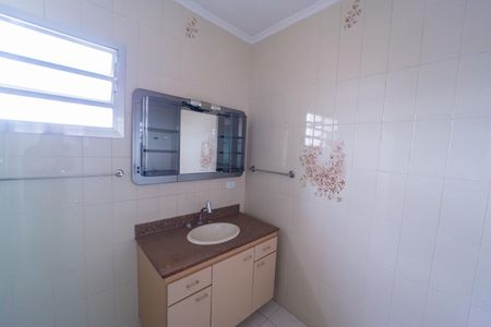 Casa à venda com 130m², 3 quartos e 1 vaga Casa à venda com 130m², 3 quartos e 1 vagaBanheiro