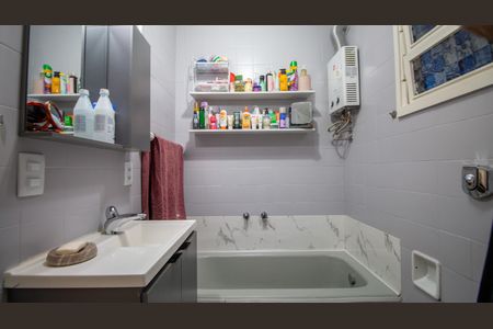 Apartamento à venda com 99m², 3 quartos e 1 vaga Apartamento à venda com 99m², 3 quartos e 1 vagaBanheiro 1