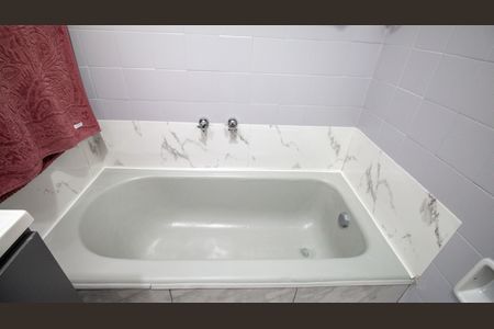 Apartamento à venda com 99m², 3 quartos e 1 vaga Apartamento à venda com 99m², 3 quartos e 1 vagaBanheiro 1