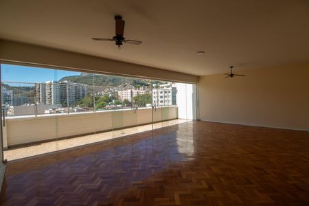 Apartamento à venda com 99m², 3 quartos e 1 vaga Apartamento à venda com 99m², 3 quartos e 1 vagaSalão de Festas