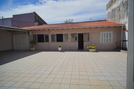 Sala 2 - Vista de casa à venda com 4 quartos, 329m² em Jardim Itu, Porto Alegre