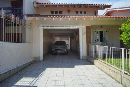 Casa à venda com 329m², 4 quartos e 4 vagasGaragem