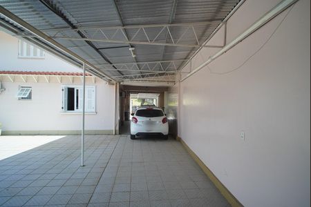 Casa à venda com 329m², 4 quartos e 4 vagasGaragem