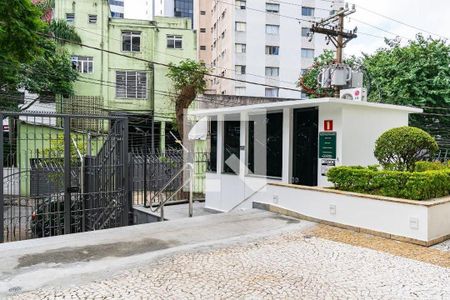 Apartamento para alugar com 149m², 3 quartos e 2 vagas Apartamento para alugar com 149m², 3 quartos e 2 vagasEntrada