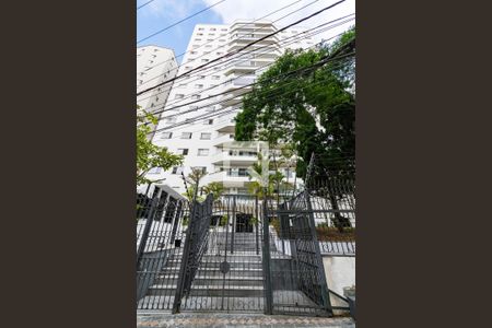 Apartamento para alugar com 149m², 3 quartos e 2 vagas Apartamento para alugar com 149m², 3 quartos e 2 vagasFachada
