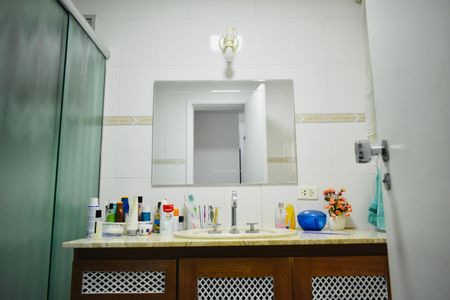 Apartamento para alugar com 149m², 3 quartos e 2 vagas Apartamento para alugar com 149m², 3 quartos e 2 vagasBanheiro Social