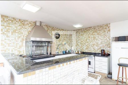 Apartamento para alugar com 149m², 3 quartos e 2 vagas Apartamento para alugar com 149m², 3 quartos e 2 vagasÁrea comum - Churrasqueira