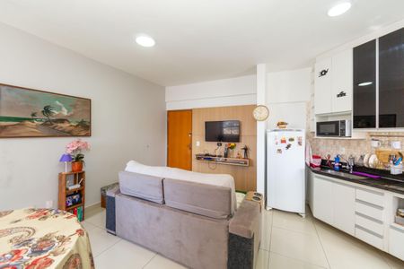 Apartamento à venda com 47m², 2 quartos e 1 vaga Apartamento à venda com 47m², 2 quartos e 1 vagaSala