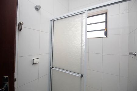 Casa para alugar com 120m², 4 quartos e 2 vagasBanheiro 2