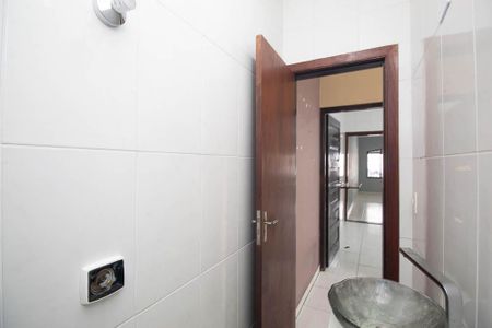 Casa para alugar com 120m², 4 quartos e 2 vagasBanheiro 3