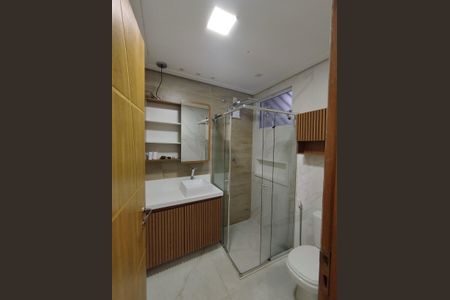 Casa para alugar com 90m², 2 quartos e 2 vagasBanheiro da Suíte