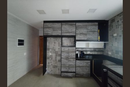 Casa para alugar com 90m², 2 quartos e 2 vagasCozinha