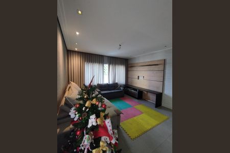 Casa para alugar com 90m², 2 quartos e 2 vagasSala