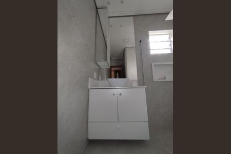 Casa para alugar com 90m², 2 quartos e 2 vagasBanheiro