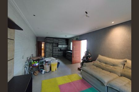 Casa para alugar com 90m², 2 quartos e 2 vagasSala