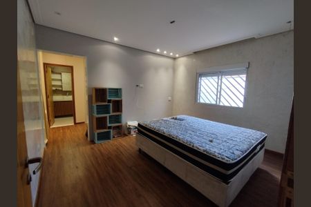 Casa para alugar com 90m², 2 quartos e 2 vagasQuarto 1