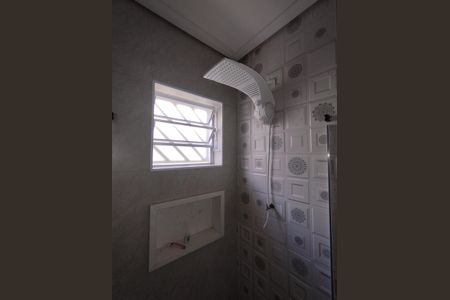 Casa para alugar com 90m², 2 quartos e 2 vagasBanheiro