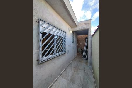 Casa para alugar com 90m², 2 quartos e 2 vagasQuintal