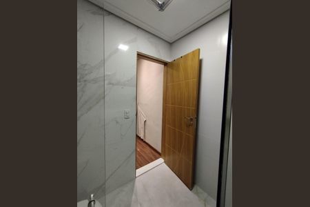 Casa para alugar com 90m², 2 quartos e 2 vagasBanheiro da Suíte