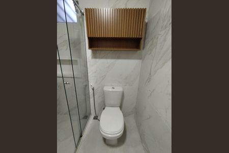 Casa para alugar com 90m², 2 quartos e 2 vagasBanheiro da Suíte