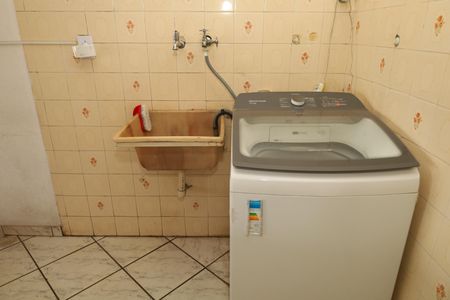 Casa à venda com 110m², 4 quartos e 1 vagaÁrea de Serviço