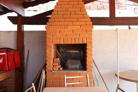 Casa à venda com 110m², 4 quartos e 1 vagaÁrea da Churrasqueira